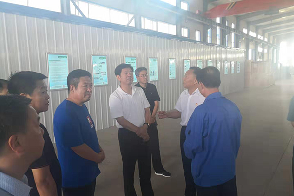 辽宁朝阳市领导到我公司视察 辽宁朝阳市领导到我公司视察