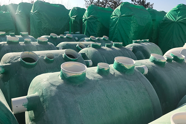 玻璃钢化粪池为什么能够替代传统化粪池 玻璃钢化粪池为什么能够替代传统化粪池
