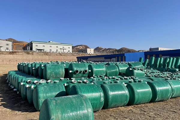 玻璃钢化粪池和塑料化粪池怎么选 玻璃钢化粪池和塑料化粪池怎么选